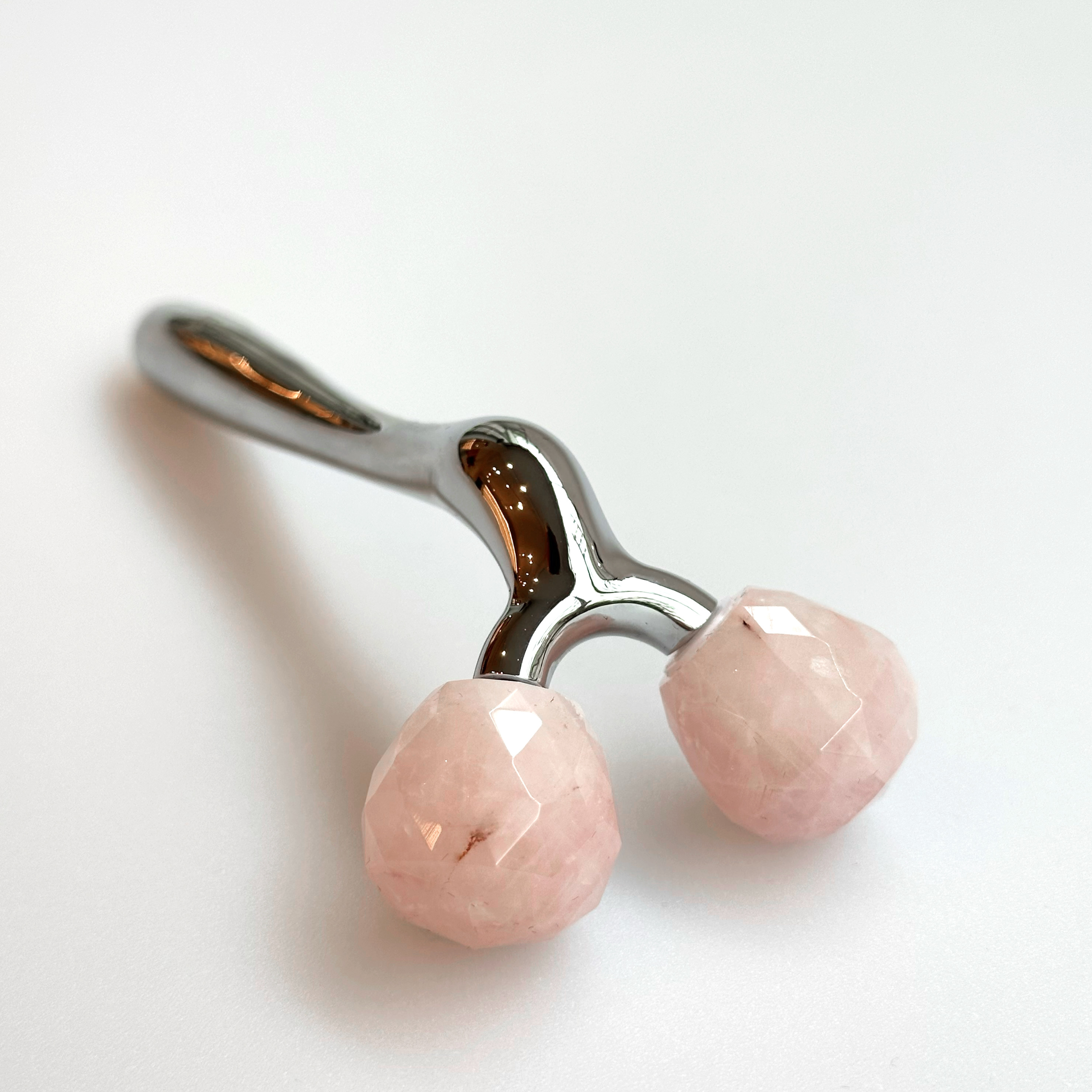 Rose Quartz Facial Lifting Roller– with defects