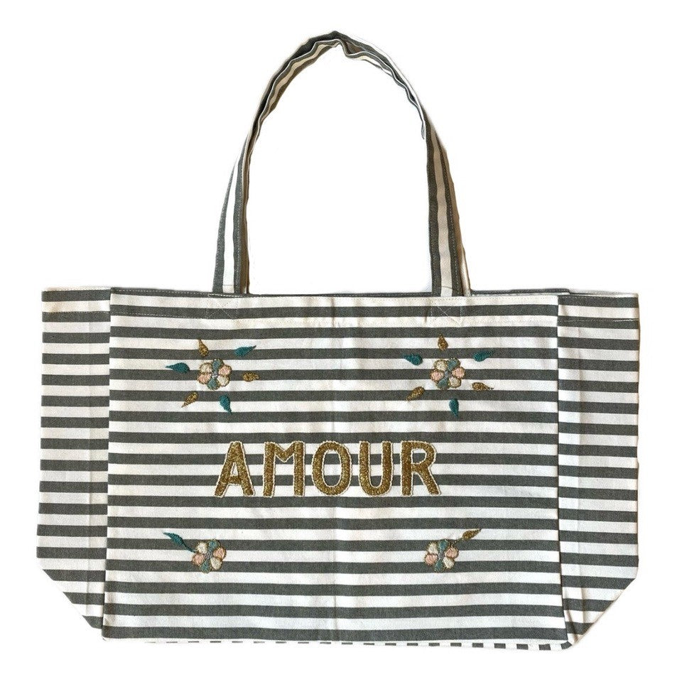 Amour embroidered Kossiwa bag