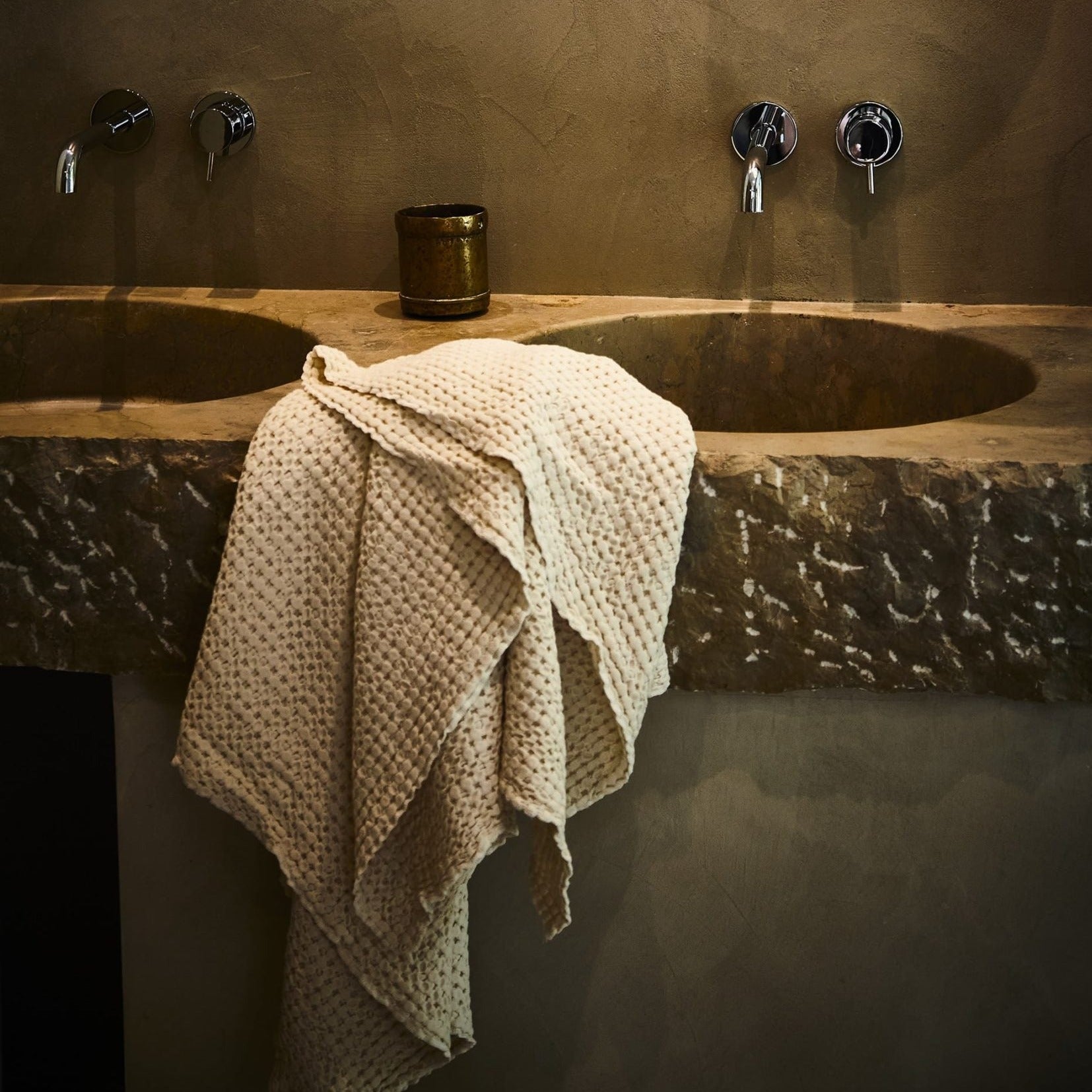 Cotton honeycomb bath sheet and towel